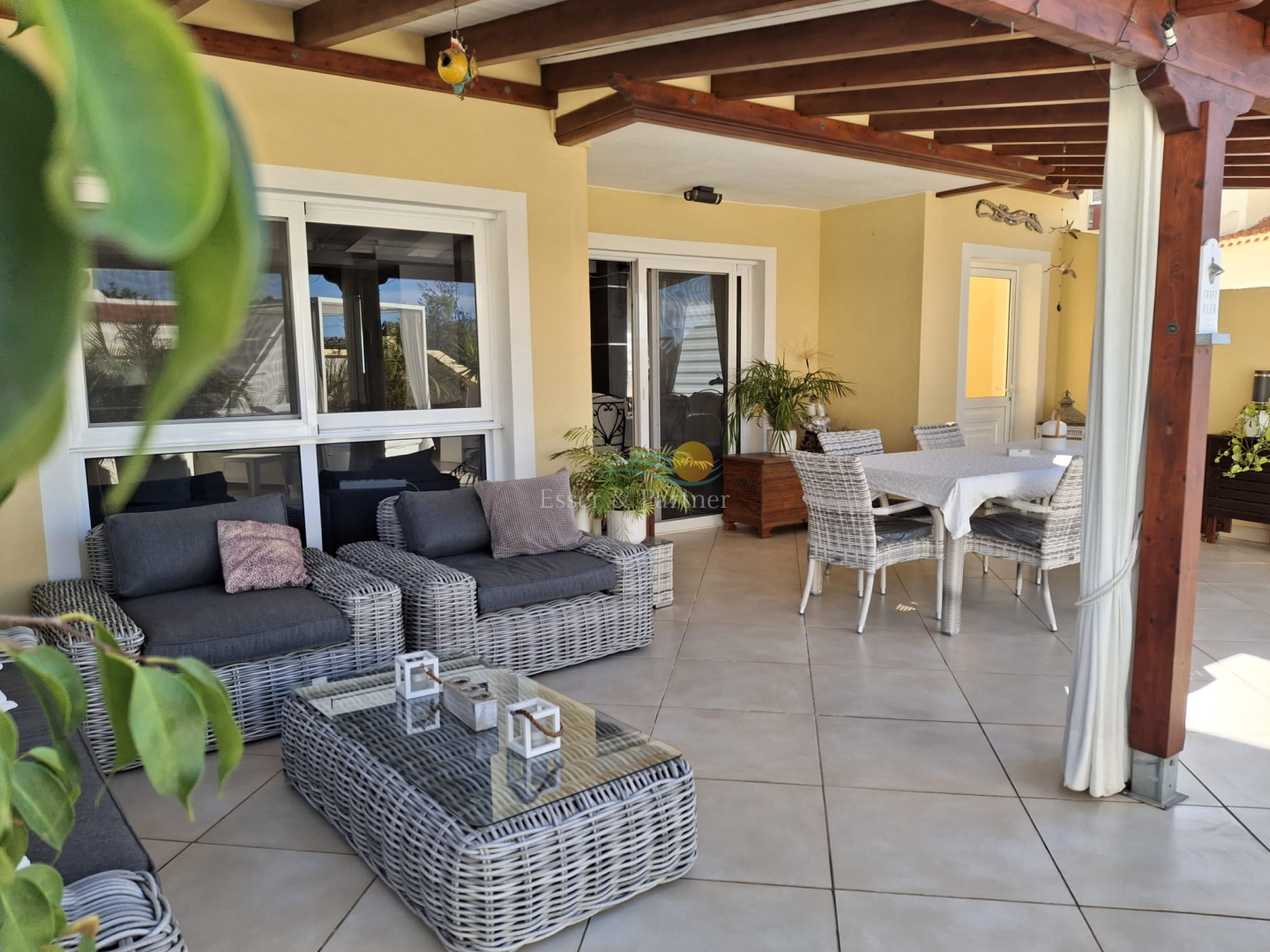 Beautiful semidetached Villa in the Urb Las Encinas El Madroñal Costa Adeje