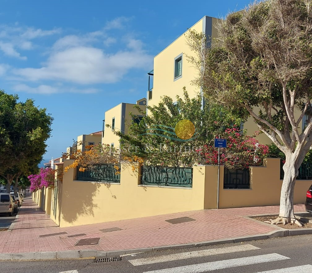 4 Bed Terraced Corner House for sale in Llano del Camello San Miguel de Abona