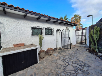Two Bedroom Bungalow with Garden and Terrace in Miraverde Costa Adeje
